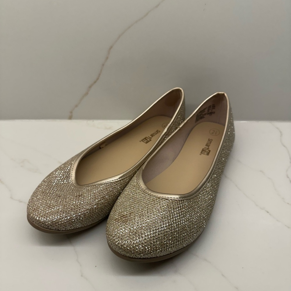 Kids SmartFit Sparkling Gold Dress Shoes Size 2 1/2
